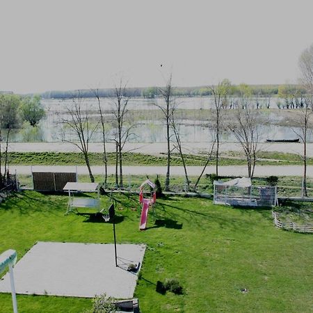 Old Fane'S Lodge Marasu Zewnętrze zdjęcie